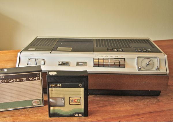 - philips vcr recorder - Beeld consumenten nav philips video 2000 - philips vcr recorder - Philips Video 2000