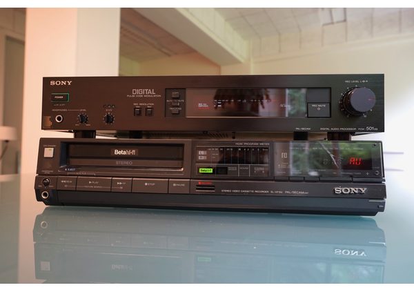 Sony PCM Betamax kwartspoor stereo - sony pcm betamax 1 - Kwartspoor stereo