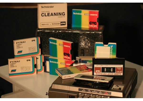 speciale - compact video cassette - include specials philips video el 3402 - compact video cassette - Philips Video EL 3402